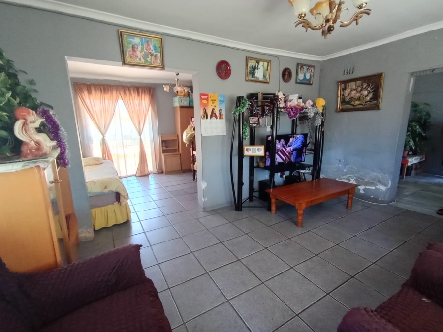 3 Bedroom Property for Sale in Silwood Heights Western Cape